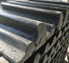 新品654路沿石礦山人造石 精準(zhǔn)紅外線加工654黑石 花崗路沿石批發(fā)