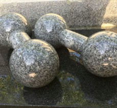 定做優(yōu)質(zhì)花崗巖路障大理石球形精準(zhǔn)紅外線加工啞鈴石材批發(fā)